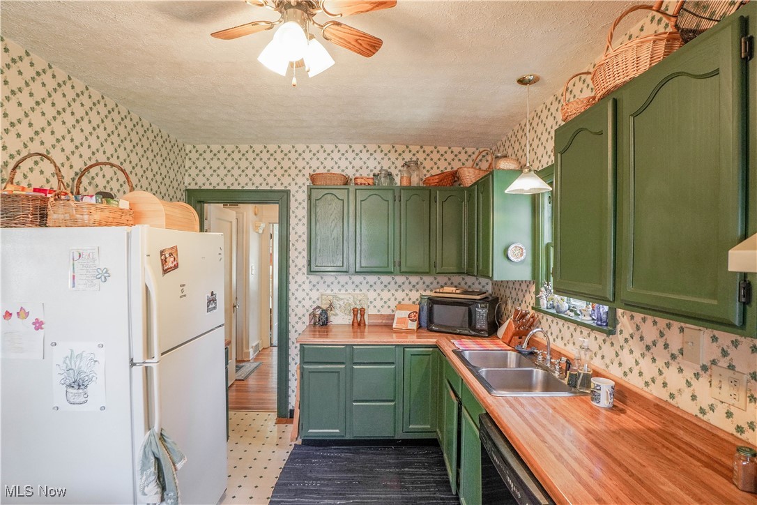 1415 Inwood Road, Alliance, Ohio image 13