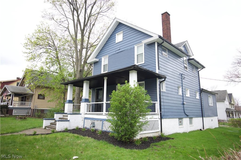 Photo of 3394 E 102nd Street, Cleveland, OH 44104 (MLS # 5210327)