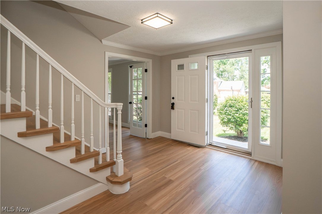 2888 Saint Albans Circle NW