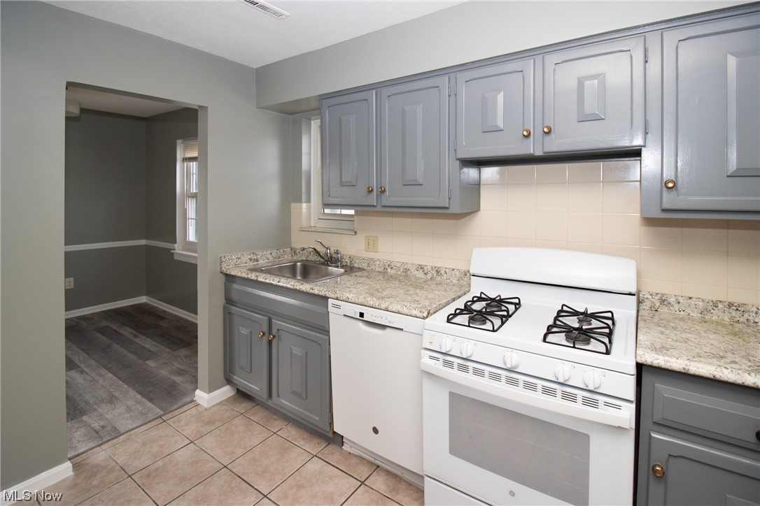 Jamestown Village Condo - Residential