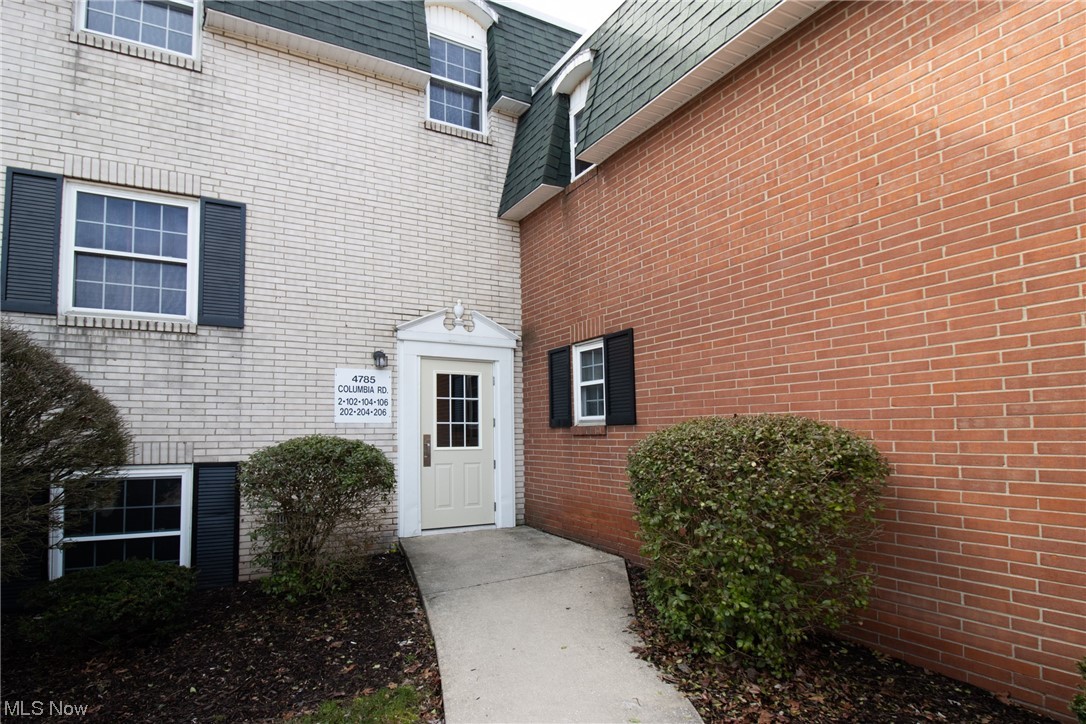 Jamestown Village Condo - Residential