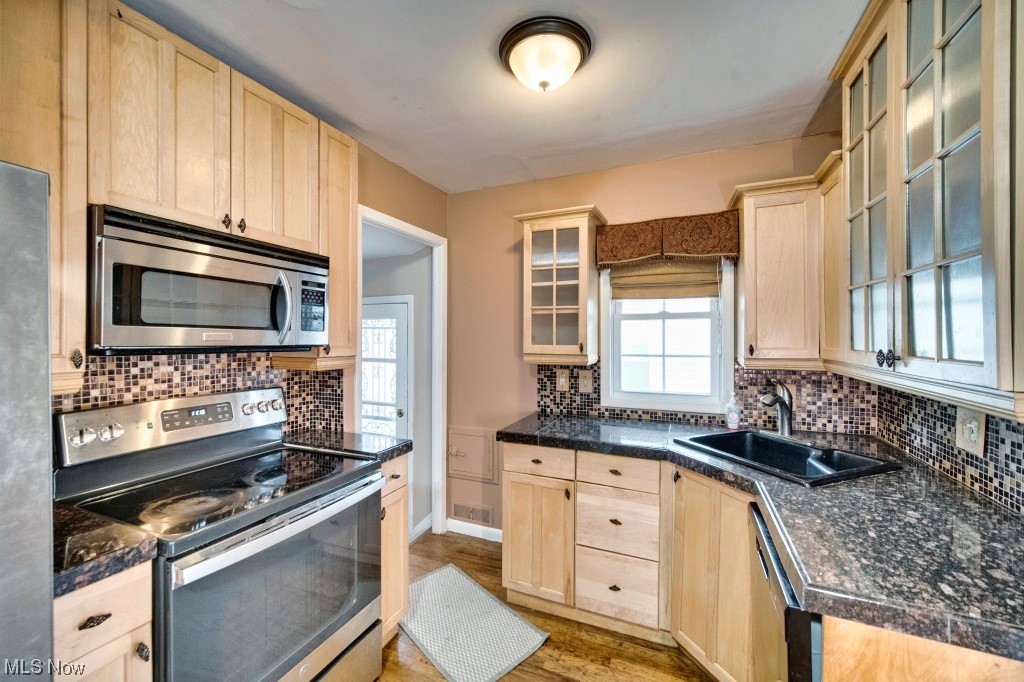 Ridgewood Gardens - Residential