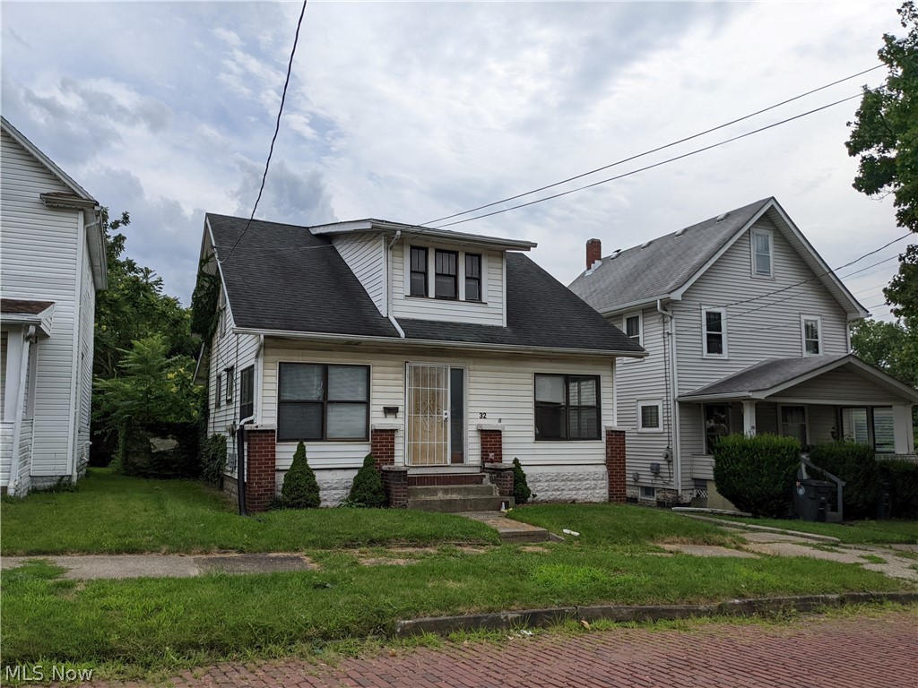 Convenient location close to shopping, entertainment, direct access to highways and public transportation. Firestone Stadium complex along with the Towpath bike and hike trail is only a couple of blocks away. Clean 2 bedroom home, newer first floor bathroom, floor coverings, hot water tank and furnace. Property has had a good rental history. Buy it as an investment or bring your appliances and mover right on in.