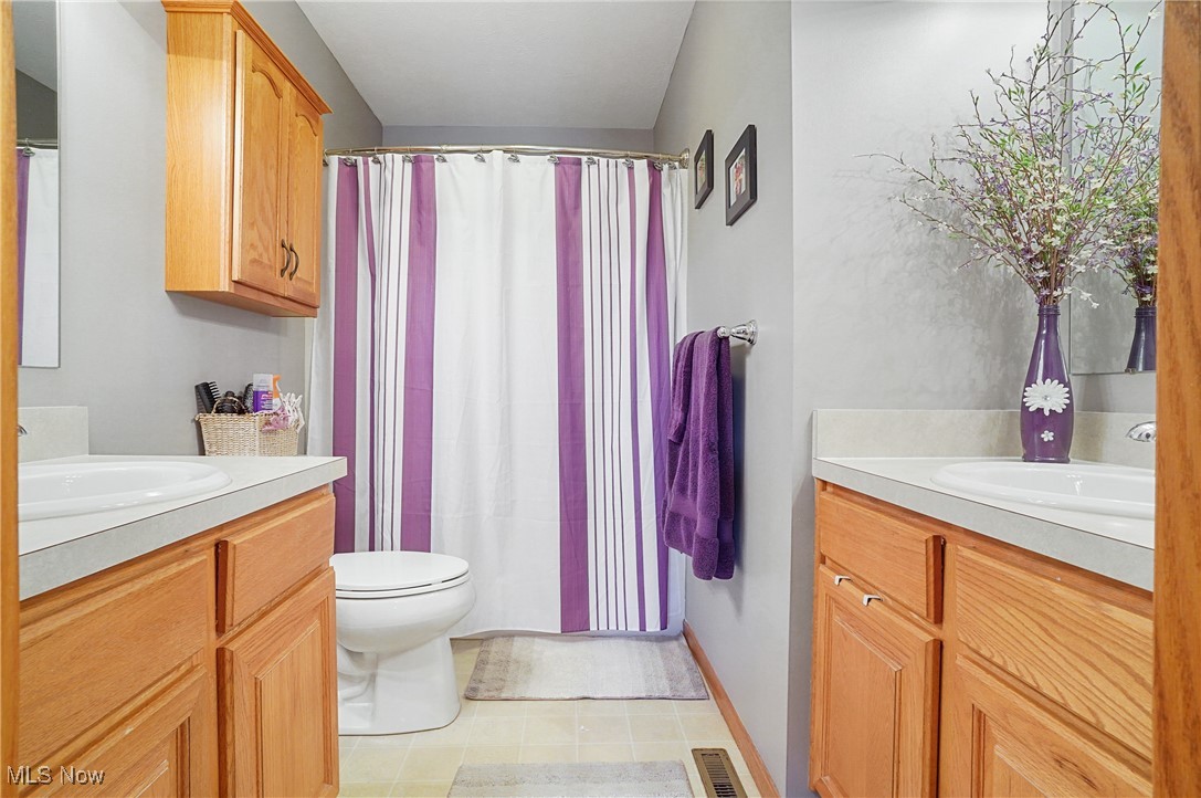 803 Collins Pond Drive, Ravenna, Ohio image 23