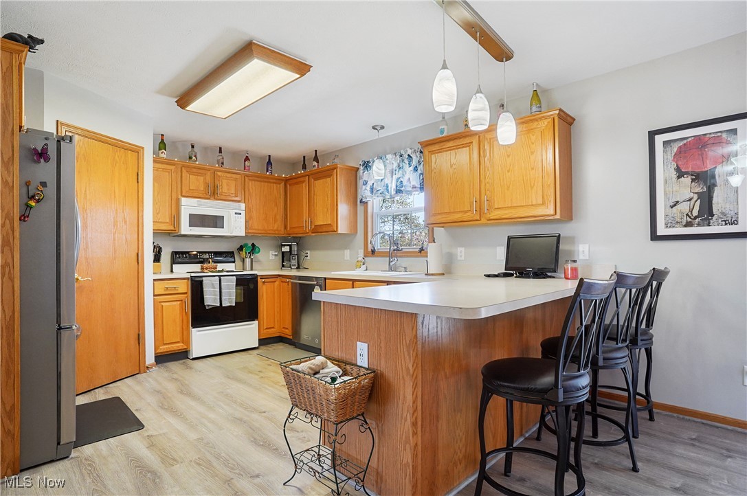 803 Collins Pond Drive, Ravenna, Ohio image 8