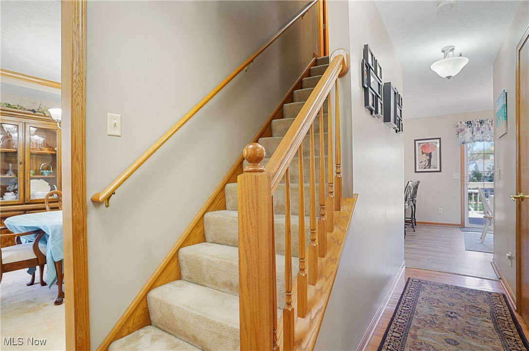803 Collins Pond Drive, Ravenna, Ohio image 35
