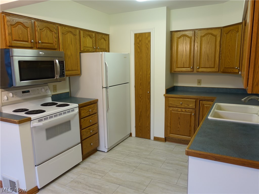 Akron Gardens - Residential