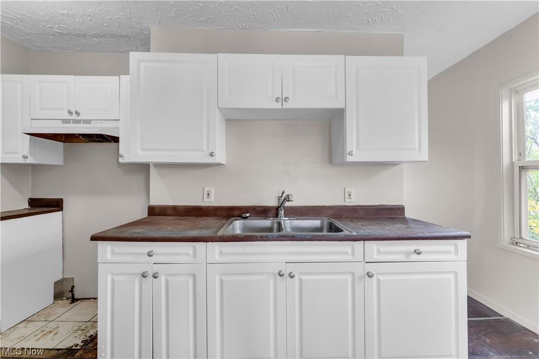 Garfield Blvd - Residential Lease