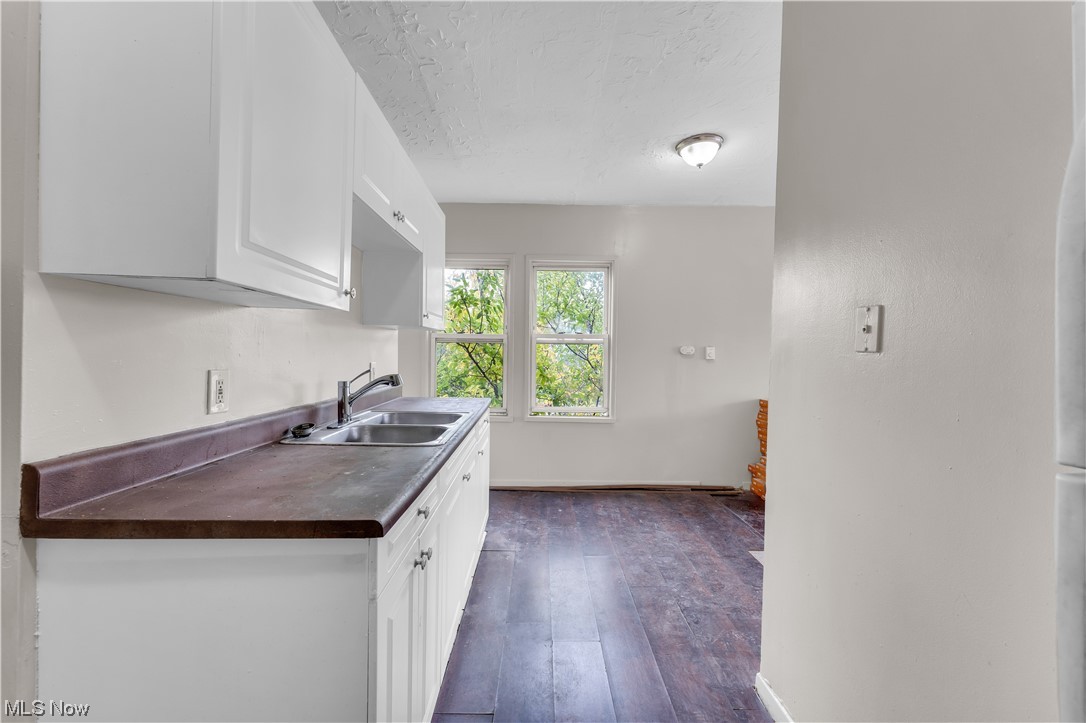 Garfield Blvd - Residential Lease