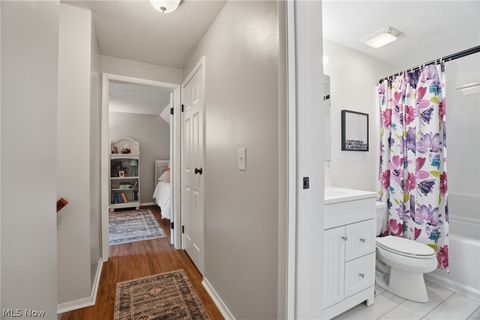 Tiny photo for 175 Henn Hyde Road NE, Howland, OH 44484 (MLS # 5210586)