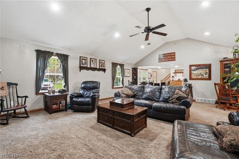 Tiny photo for 175 Henn Hyde Road NE, Howland, OH 44484 (MLS # 5210586)