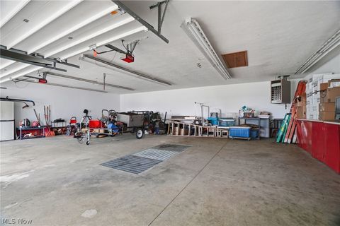 Tiny photo for 175 Henn Hyde Road NE, Howland, OH 44484 (MLS # 5210586)