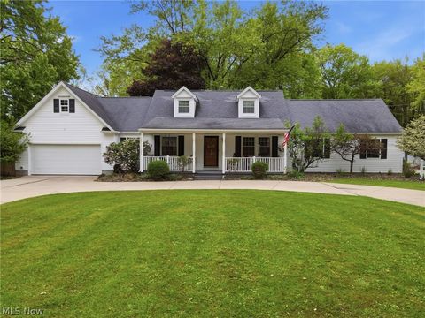 Photo of 175 Henn Hyde Road NE, Howland, OH 44484 (MLS # 5210586)