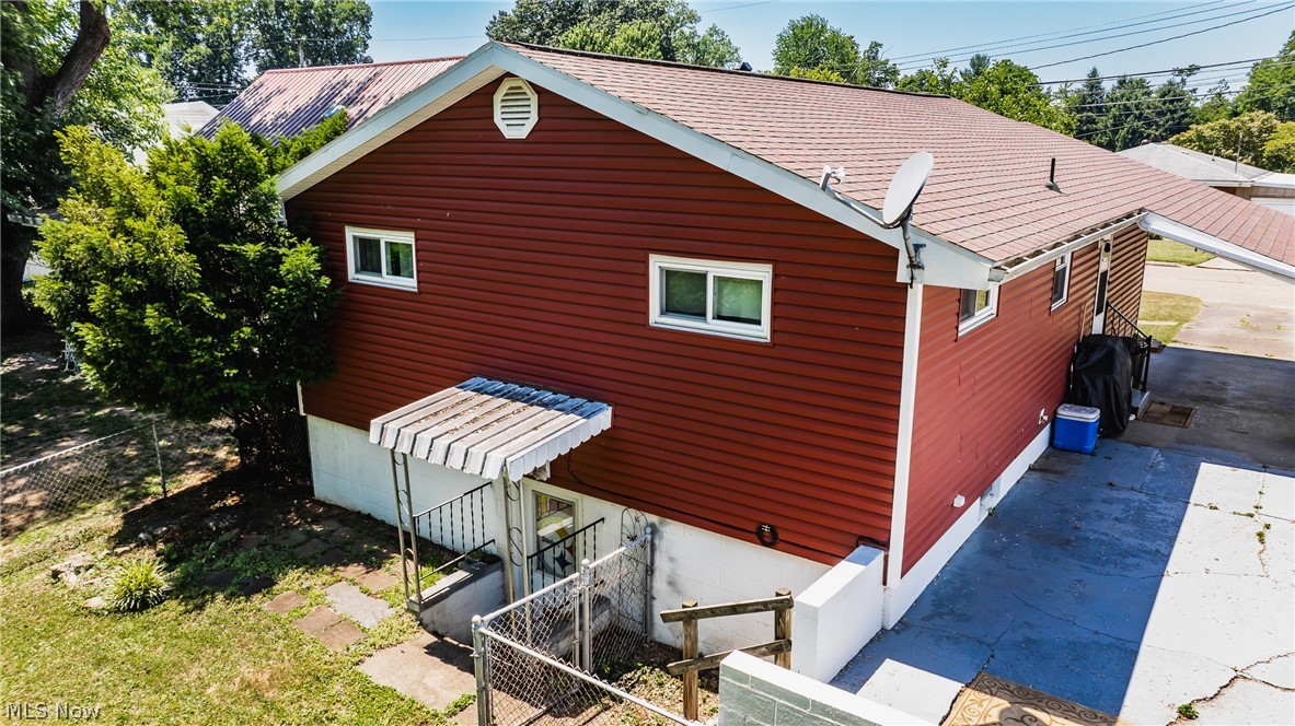 E Vienna Heights Adn - Residential