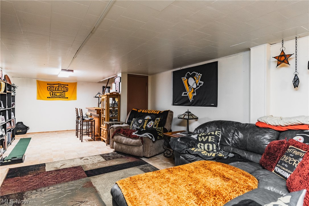 E Vienna Heights Adn - Residential