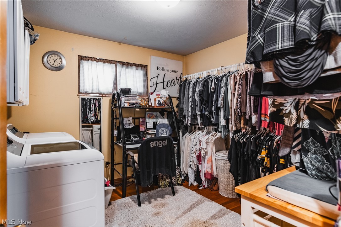 E Vienna Heights Adn - Residential