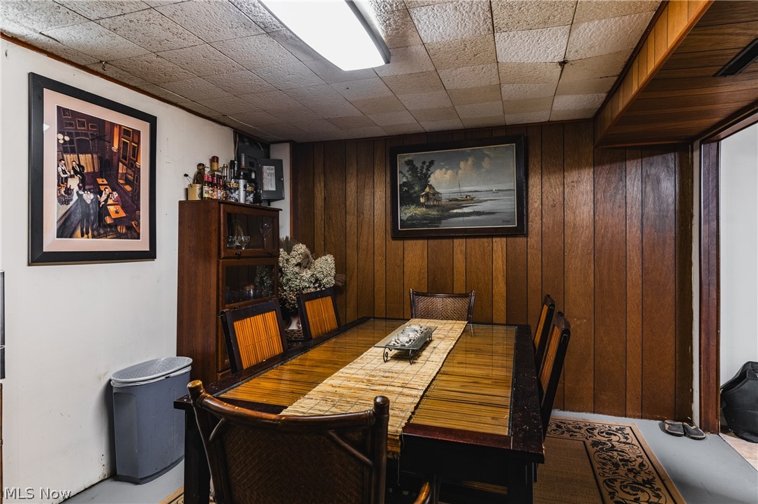 E Vienna Heights Adn - Residential