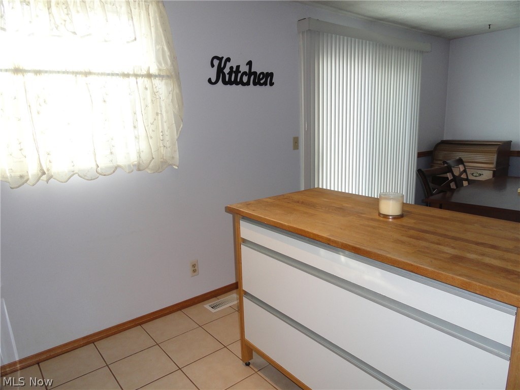 Oakhurst Manor - Residential