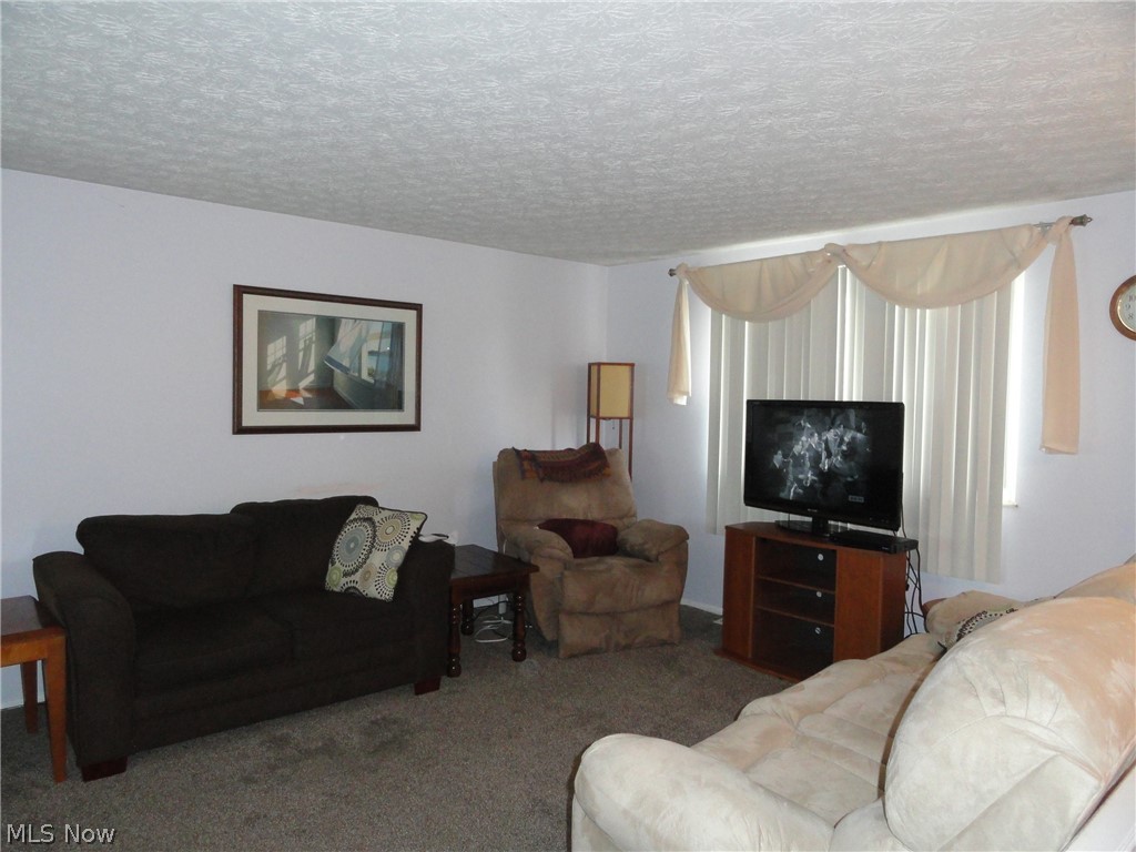 Oakhurst Manor - Residential