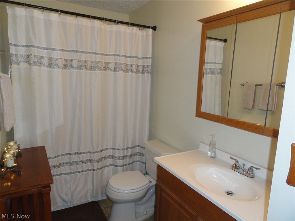 Oakhurst Manor - Residential