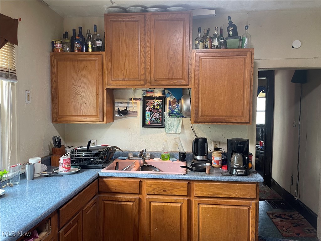 Akron, Ohio 44314, United States, 3 Bedrooms Bedrooms, ,1 BathroomBathrooms,Residential,Active,809