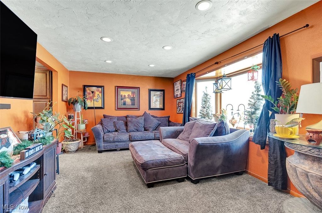 Photo of 1501 Tower Boulevard, Lorain, OH 44053 (MLS # 5177125)