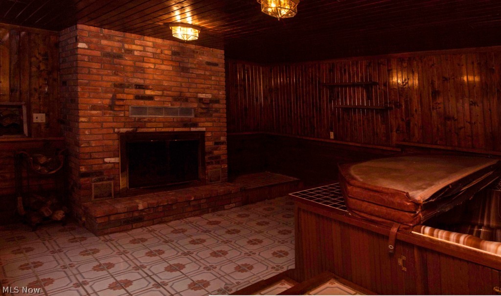 Sierra - Residential Lease