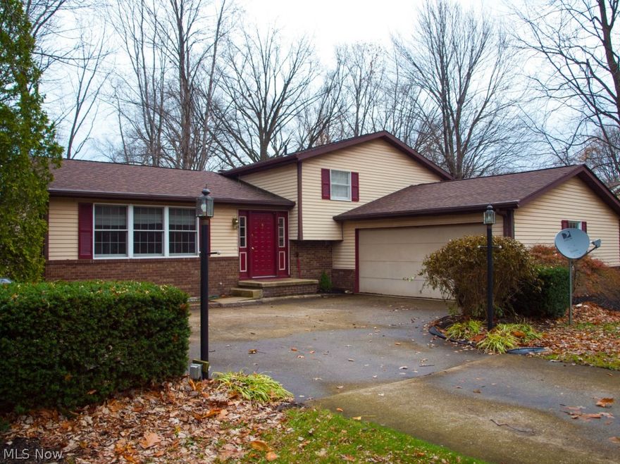 Nice split level home for a non-smoking family conveniently located in Lake County.  The home has 3 bedrooms, spa room, two bathrooms, 3 fireplaces (two wood, one gas, including one in the master bedroom), a nice sized kitchen and dining room, large deck, 2 car garage, and a nice sized fenced yard with a children's climbing play set.