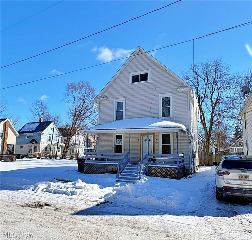 Photo of 127 Cascade Street, Elyria, OH 44035 (MLS # 5186468)