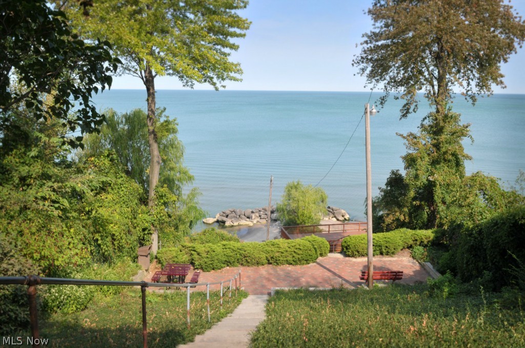 Beach Cliff - Residential