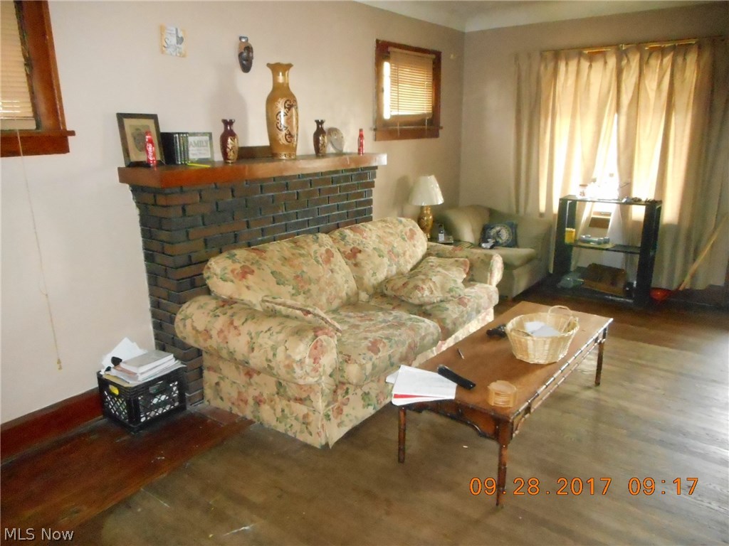 Ralph F Knox - Residential