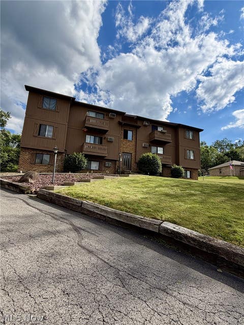 Photo of 6369 Saint Andrews Drive #5, Canfield, OH 44406 (MLS # 5240024)