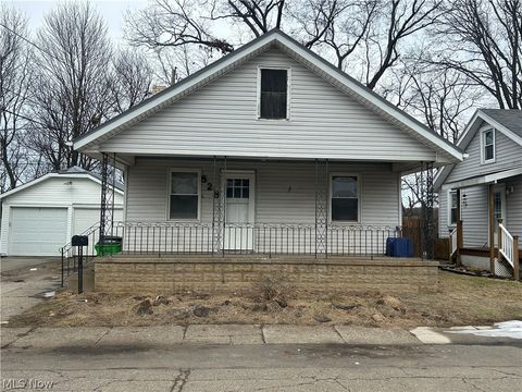 828 Grandview Avenue Coshocton OH 43812