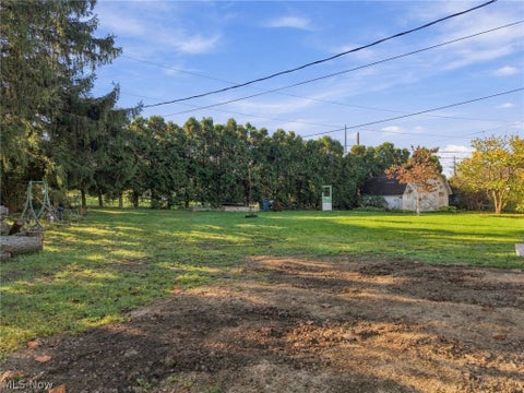 Tiny photo for 2644 Gladiola Street NE, Canton, OH 44705 (MLS # 5255557)