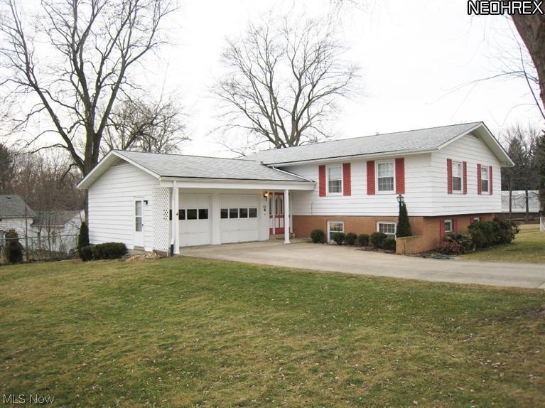 First time on the market! This one owner home has been well cared for and it shows. This 3 bedroom, 2.5 bathroom home sits on a quiet cul-de-sac in a great neighborhood. The home includes a large living room with vaulted ceiling for an open feel, spacious dining room and kitchen. All 3 bedrooms are on the first floor, including a master with private master bath. Lower level includes a large finished family room or rec. room which is 24x14 with 3 windows allowing lots of natural light into the room. Lower level also includes a unfinished workshop space, half-bath, laundry/utility room and finished multi-purpose room which walks out to the backyard. Updates include Roof(2006) & Furnace(Nov-2012). This home has a lot to offer and is ready for you to make it your own. Call to schedule a showing today!