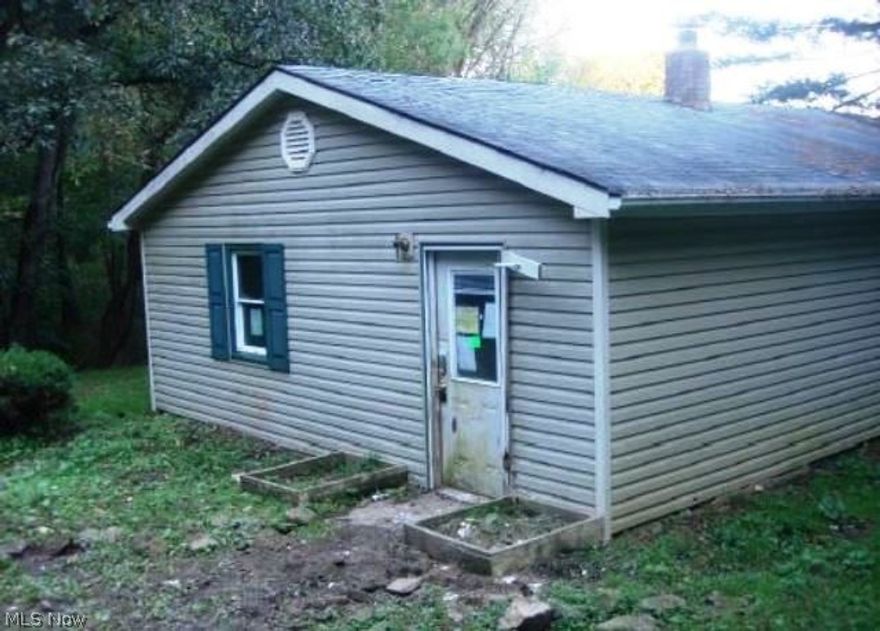 Here is your chance to buy this one level home built in 1973, located in the area of Killbuck, OH in northwest Coshocton County and sitting on a .71 acre lot. The interior has 1152 sq. ft. with 2 bedrooms and 1 bathroom.