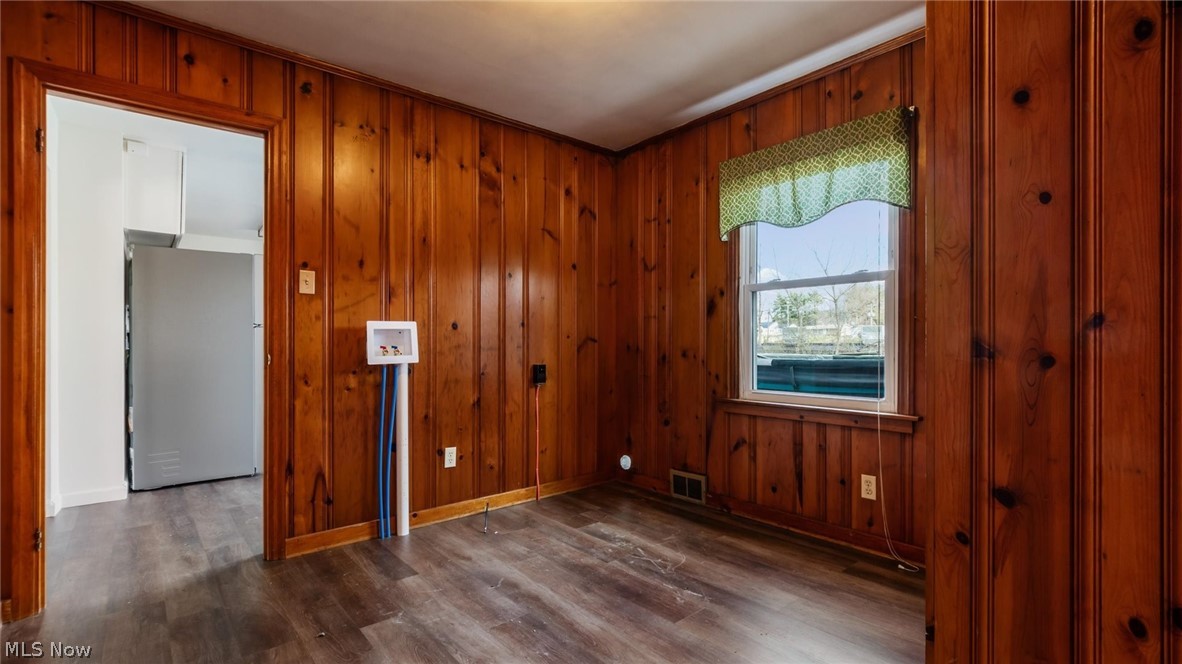 Dillon Falls Drive - Residential