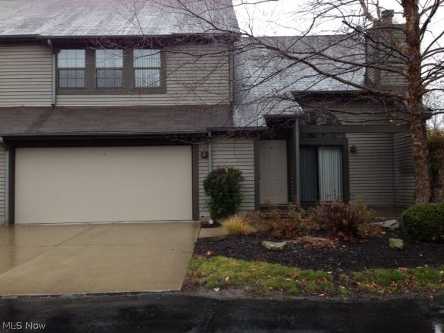 One of the largest units in Northwoods...1834 square foot 3 bedroom end unit townhouse. Two story living room w/gas fireplace, circle top window & patio access. Cherry kitchen with center island, breakfast bar, ceramic floor & all appliances. Redesigned master suite w/stunning, extra large master bath which includes vaulted ceiling, step-in ceramic tiled shower & Jacuzzi tub. Loft is perfect for home office or sitting room. First floor laundry adds convenience. Double garage is attached & over-sized. Quiet cul-de-sac location. Condo fee includes use of clubhouse, pool plus water, sewer, trash pick-up & landscaping. Home Warranty included.