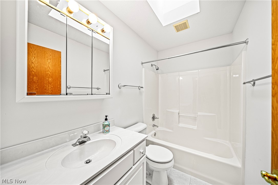 Crest & Vly 03 - Residential