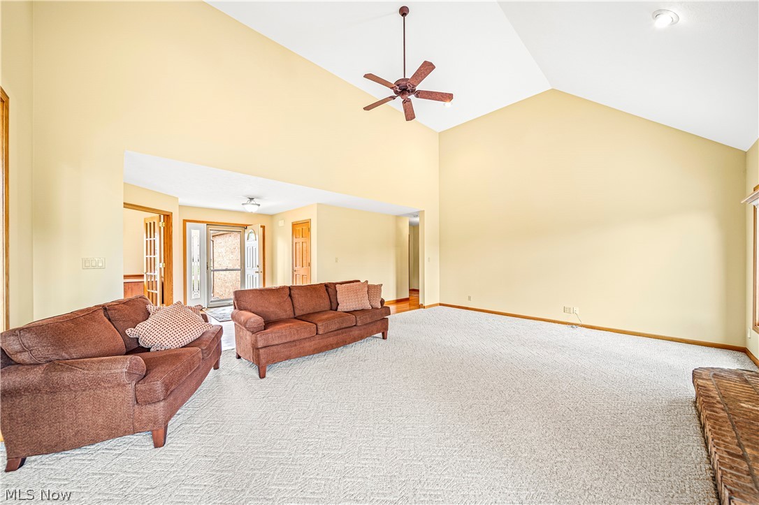 Crest & Vly 03 - Residential