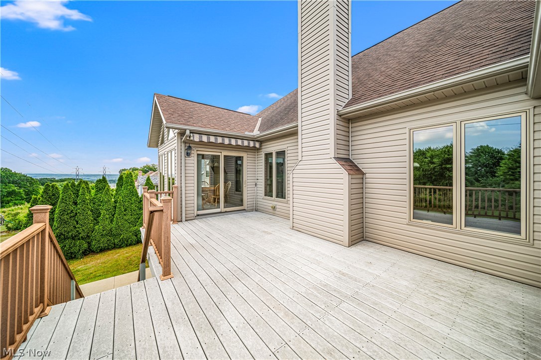 Crest & Vly 03 - Residential