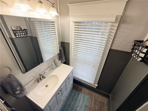 Tiny photo for 102 High Street, Bloomingdale, OH 43910 (MLS # 5188649)