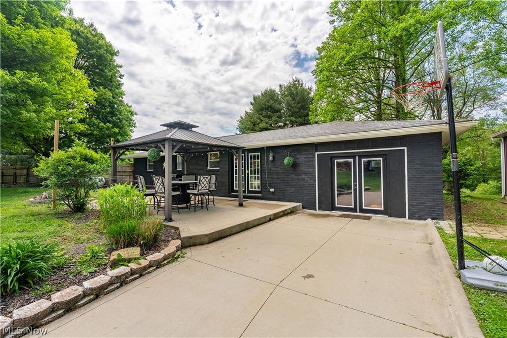 Photo of 3190 Irish Road, Magnolia, OH 44643 (MLS # 5211618)