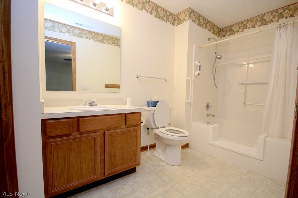 Village/Marsh Crk Condo - Residential