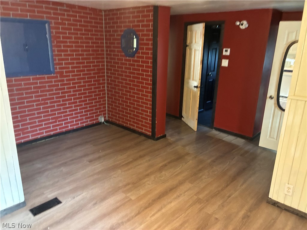 Earls - Residential