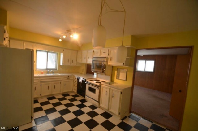 Berkeley Plaza Estates 01 - Residential