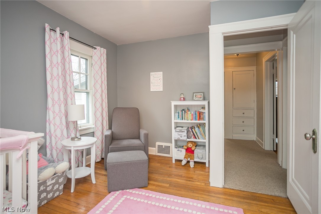 Shaker Lakes - Residential