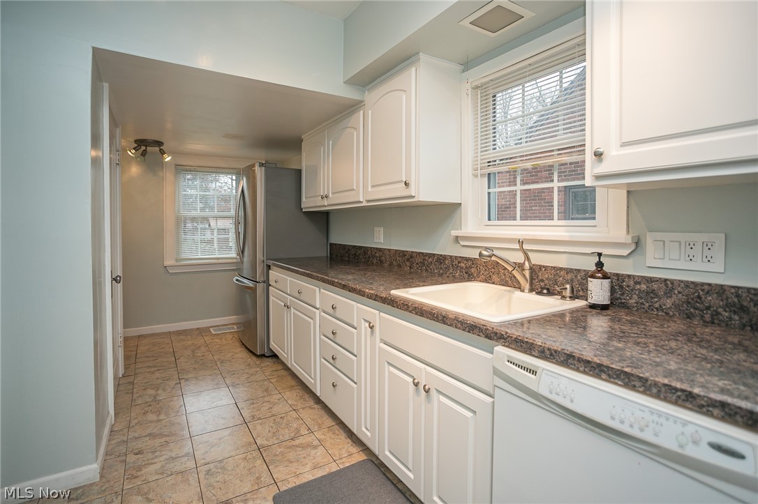 Shaker Lakes - Residential