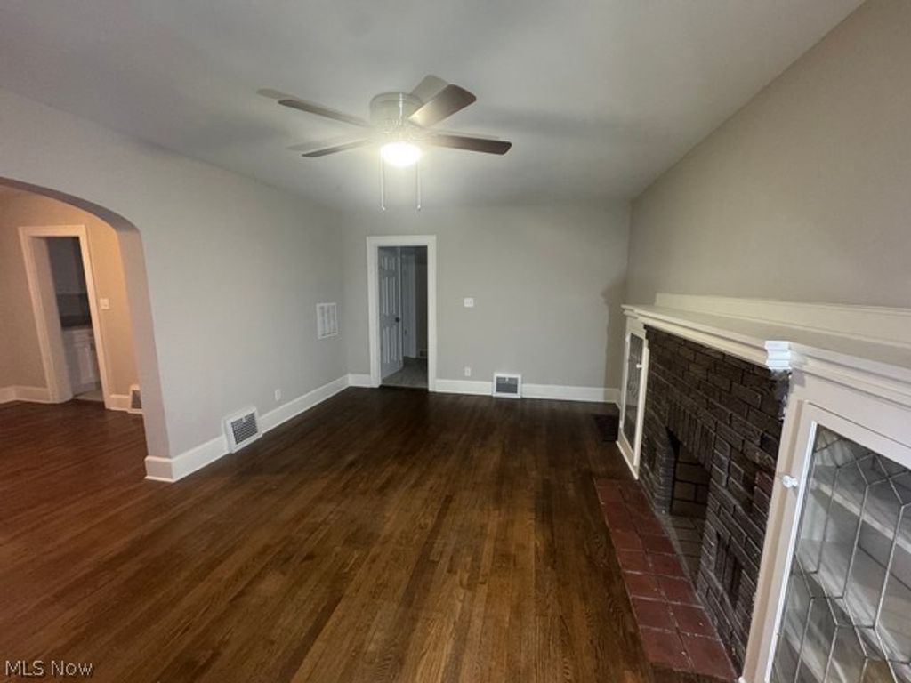 Photo of 3622 Shirley Road, Youngstown, OH 44502 (MLS # 5197072)