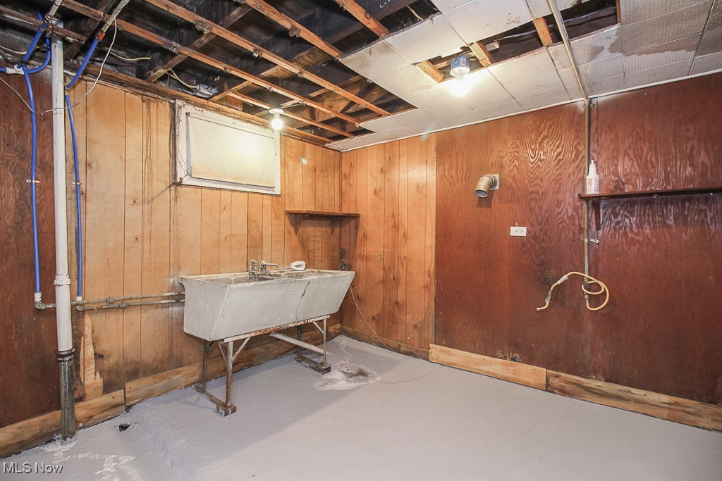 Davis & Judsons - Residential Lease